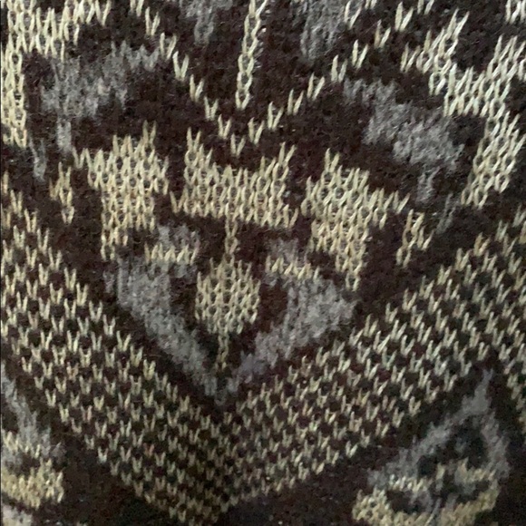 Gently loved Sweater by Free People Loose sleaves - Picture 4 of 8